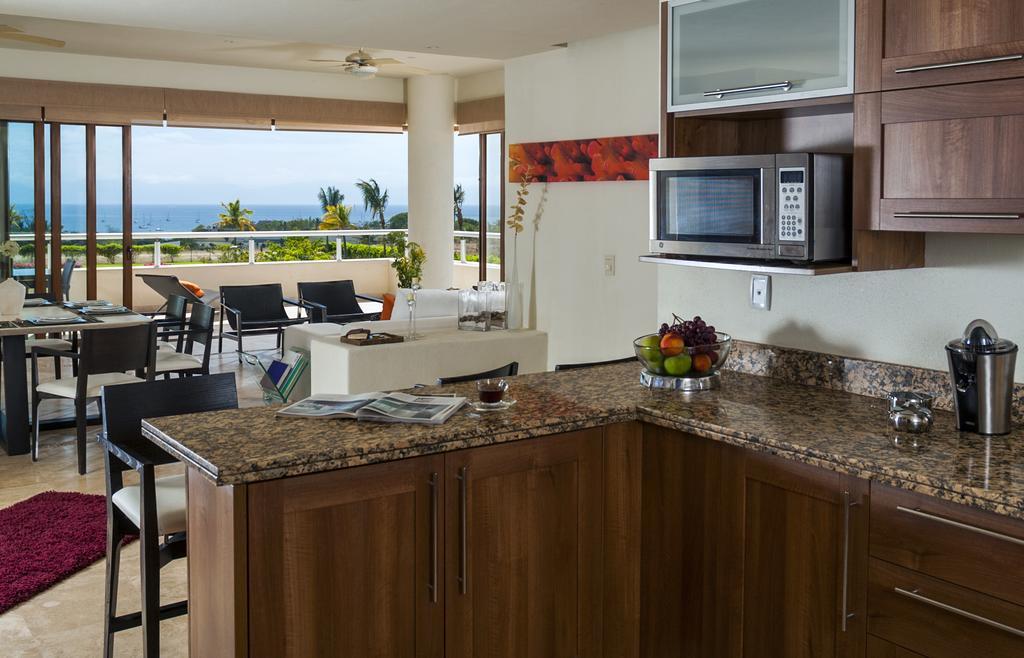 B Nayar Family Luxury Suites & Villas Residences La Cruz de Huanacaxtle Номер фото